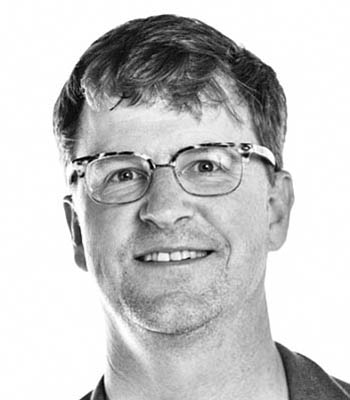 William Niaura
